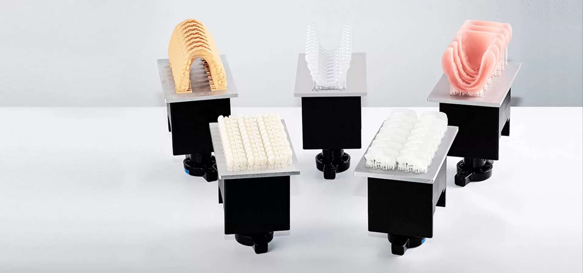 Diş laboratuarları ve uygulamaları için yüksek doğruluklu 3D baskı reçineleri